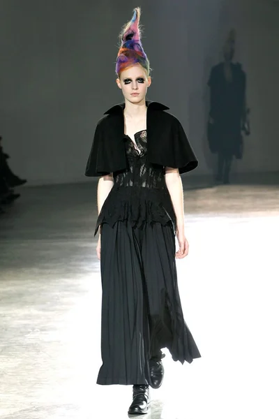 Look 35